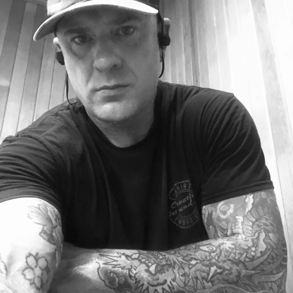 Meet your Posher, Troy